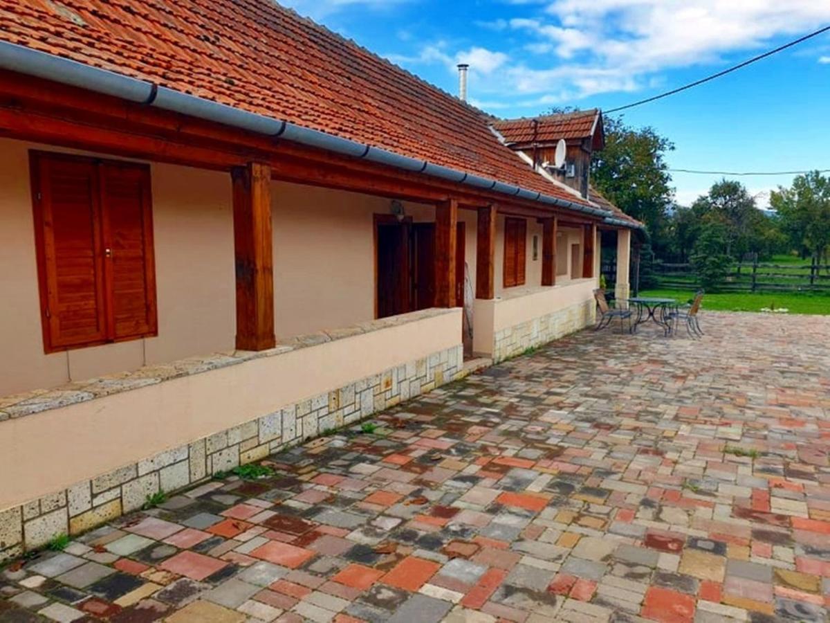 Hegyalja Vendeghaz Appartement Tolcsva Buitenkant foto